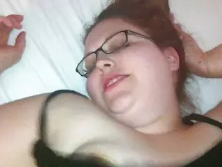 გაჟღენთილი Teen Pussy