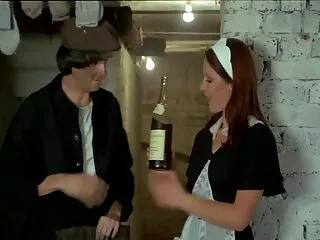 ესპანელი სტრიპტიზიორი PeepShow– ში
