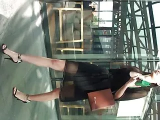 თინეიჯერი ელზა ჟანი
